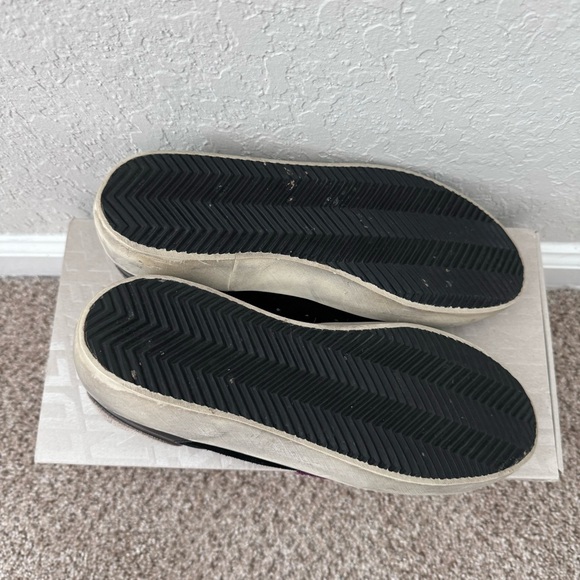 Golden Goose Super-Star Black & Red Star Low-Top Sneaker (Unisex) - Picture 6 of 8